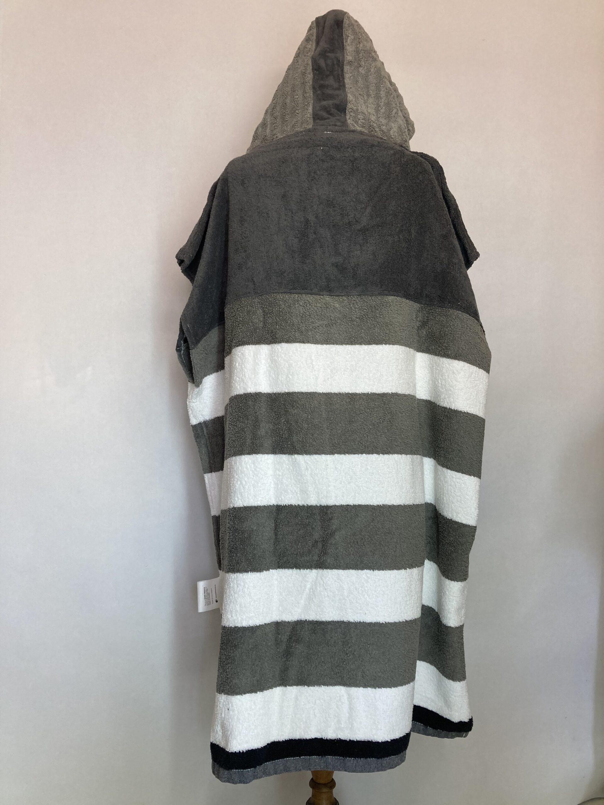 Poncho Jailbird - Afbeelding 2